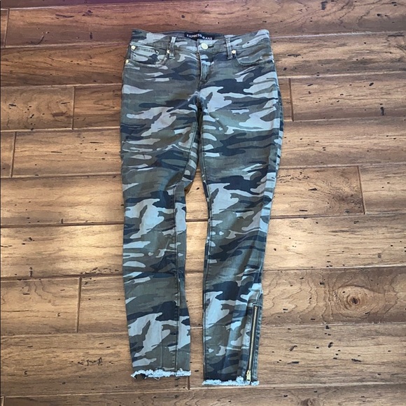 Like New Express Jeans